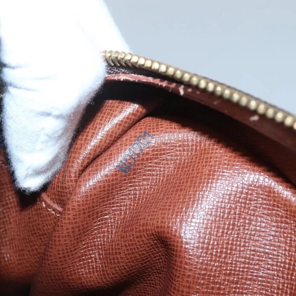 LOUIS VUITTON Monogram Trocadero 30 Shoulder Bag M51272 LV Auth 124237 - Picture 14 of 16